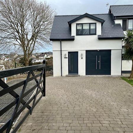 Orchard Lodge -Coastal Retreat, New Build, Village Views, Private Garden And Terrace Saint Brides Major Exterior photo